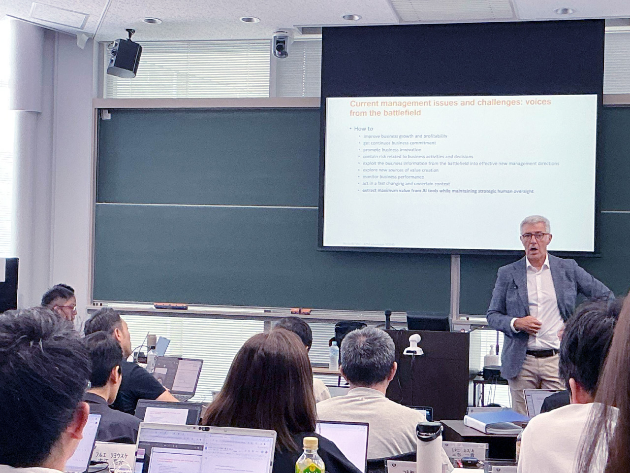 【EMBA】2025年春学期 グローバル経営（ボローニャ大学 リッカルド・シルヴィ教授ご登壇）の講義が行われました