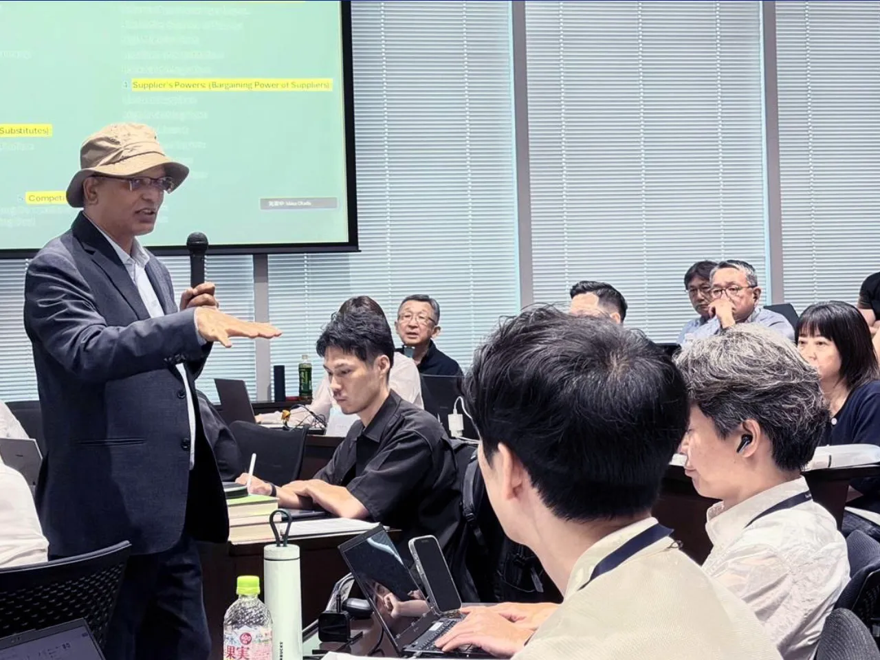 【EMBA】2026年春学期 グローバル経営（トリブバン大学 ドゥルバ・クマール・ゴータム教授）の講義が行われました